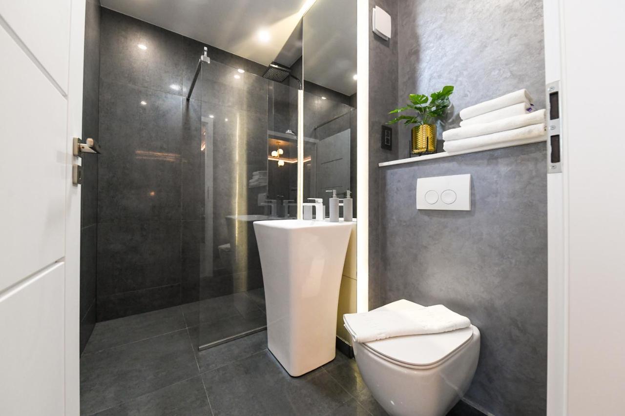 Panoramic Apartment With Terrace Kaloşvar Dış mekan fotoğraf